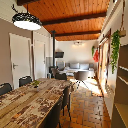 Les Trois Feuilles *