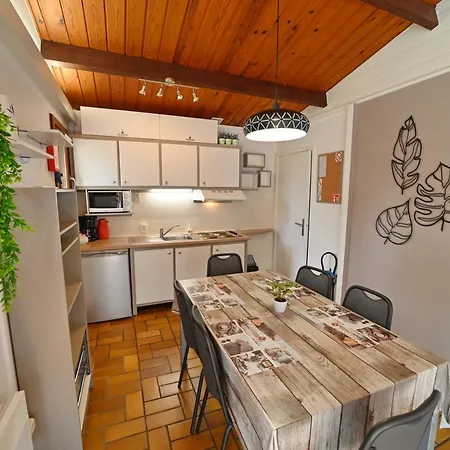 Les Trois Feuilles * Petit Mesnil